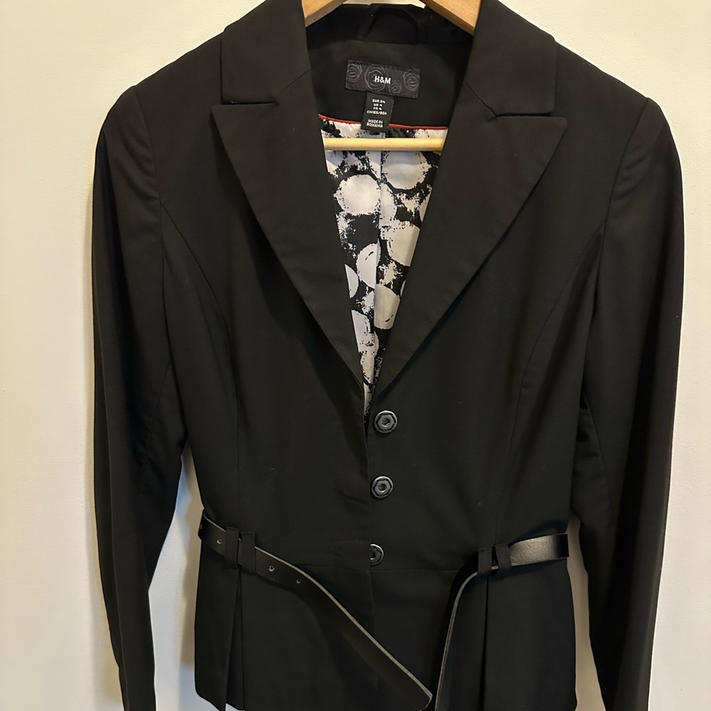 H&M Women's Elegant Black Belted Blazer